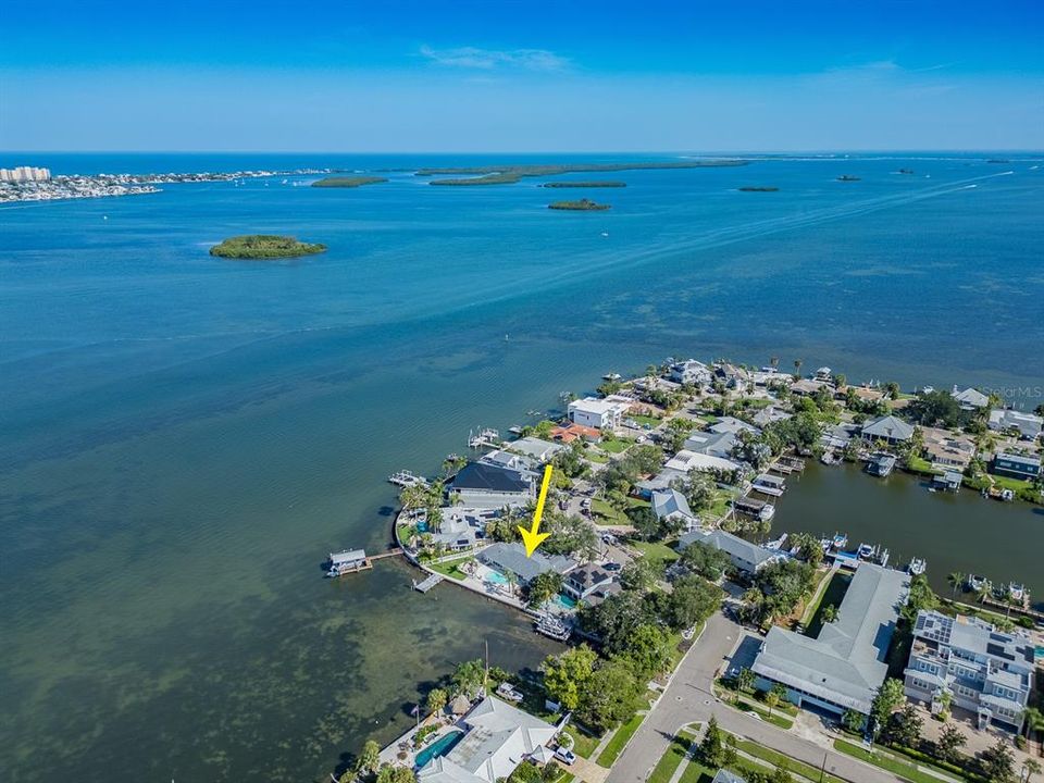 En Venta: $1,775,000 (3 camas, 2 baños, 2240 Pies cuadrados)