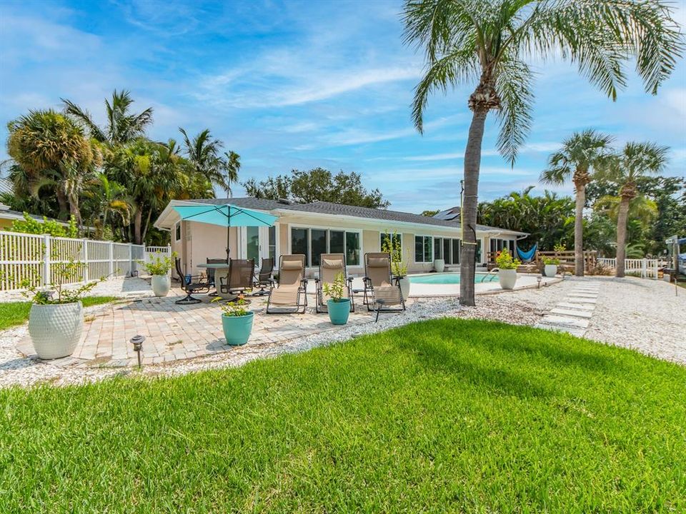 En Venta: $1,775,000 (3 camas, 2 baños, 2240 Pies cuadrados)