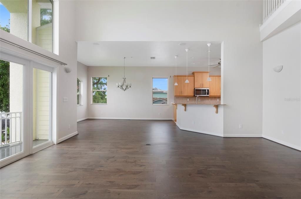 В аренду: $4,799 (3 спален, 2 ванн, 2421 Квадратных фут)