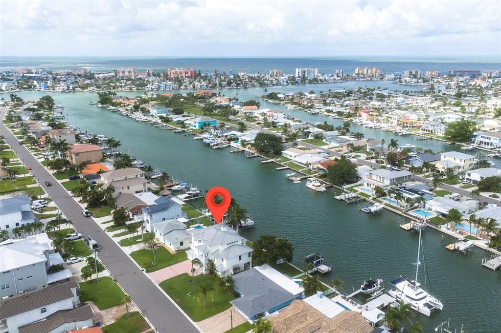 В аренду: $4,799 (3 спален, 2 ванн, 2421 Квадратных фут)