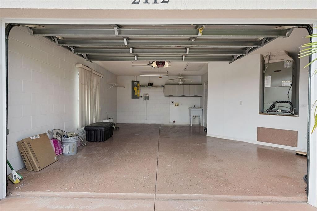 For Sale: $315,000 (2 beds, 2 baths, 1139 Square Feet)