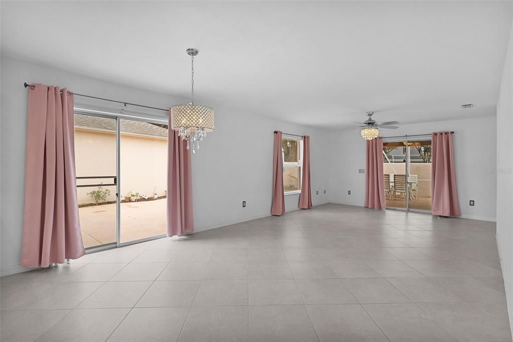 For Sale: $315,000 (2 beds, 2 baths, 1139 Square Feet)