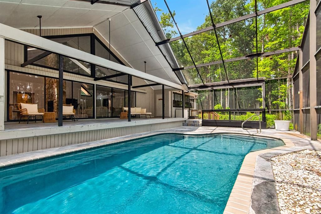 En Venta: $665,000 (3 camas, 2 baños, 2879 Pies cuadrados)