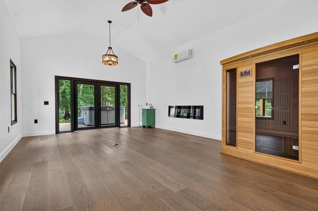 En Venta: $665,000 (3 camas, 2 baños, 2879 Pies cuadrados)