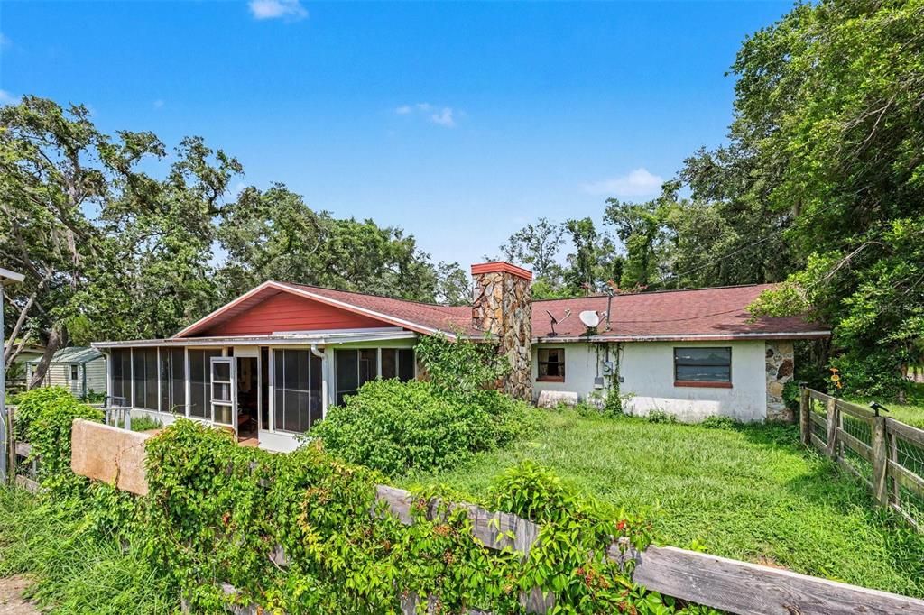 En Venta: $300,000 (4 camas, 3 baños, 2514 Pies cuadrados)