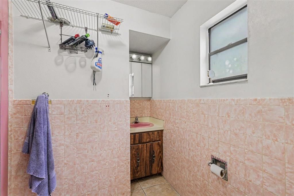 En Venta: $300,000 (4 camas, 3 baños, 2514 Pies cuadrados)