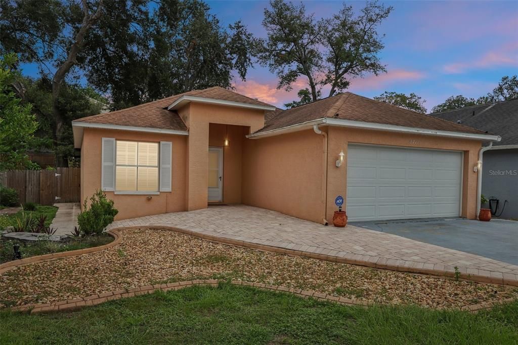 Active With Contract: $360,000 (3 beds, 2 baths, 1260 Square Feet)