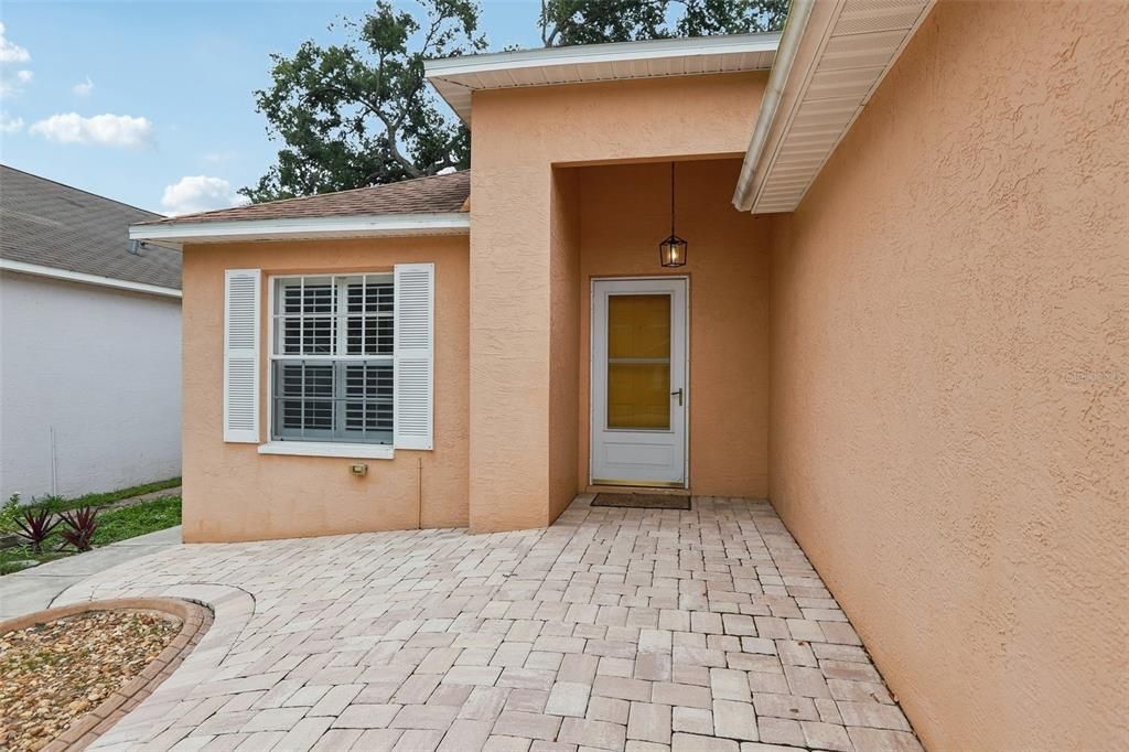 Active With Contract: $360,000 (3 beds, 2 baths, 1260 Square Feet)