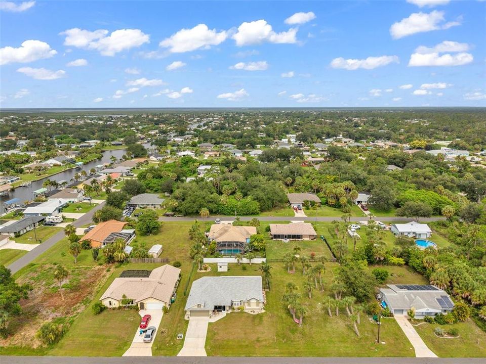 En Venta: $329,000 (3 camas, 2 baños, 1684 Pies cuadrados)