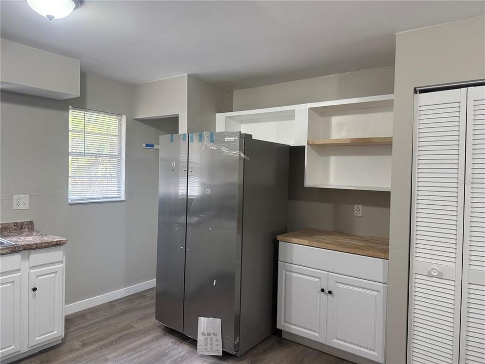 For Rent: $1,300 (2 beds, 1 baths, 785 Square Feet)