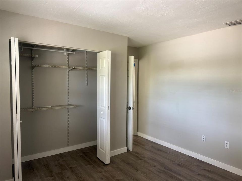 For Rent: $1,300 (2 beds, 1 baths, 785 Square Feet)