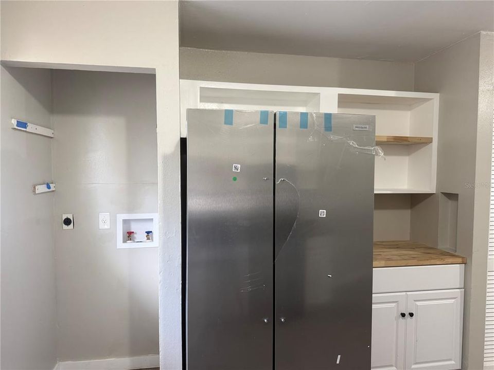 For Rent: $1,300 (2 beds, 1 baths, 785 Square Feet)