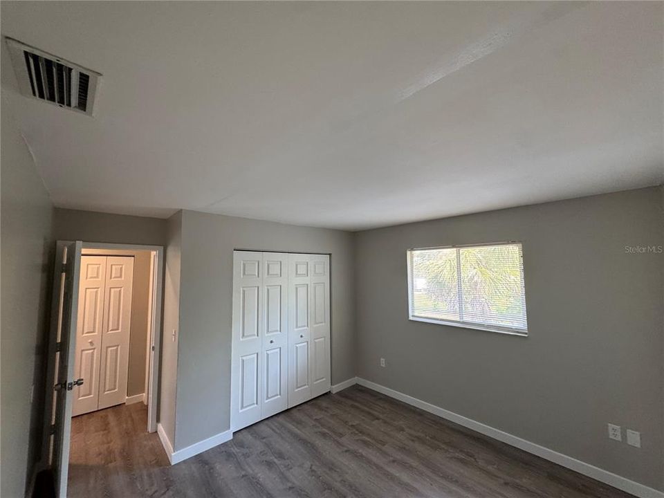 For Rent: $1,300 (2 beds, 1 baths, 785 Square Feet)
