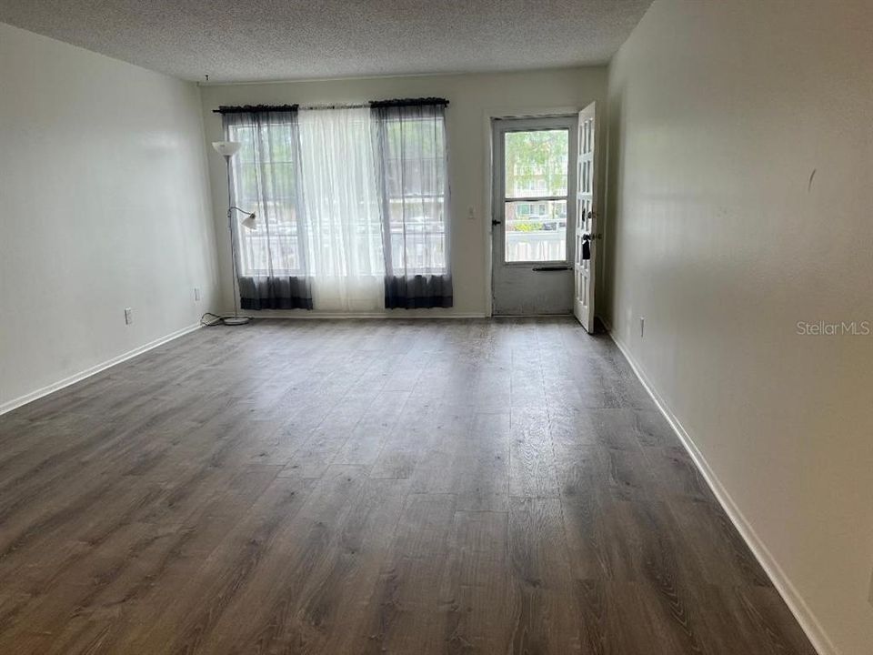 For Rent: $1,650 (2 beds, 2 baths, 1100 Square Feet)