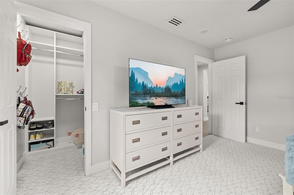 В аренду: $4,750 (5 спален, 3 ванн, 3242 Квадратных фут)
