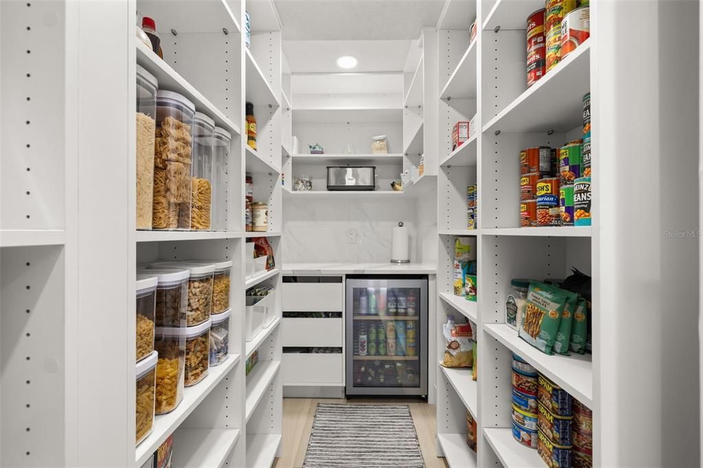 В аренду: $4,750 (5 спален, 3 ванн, 3242 Квадратных фут)