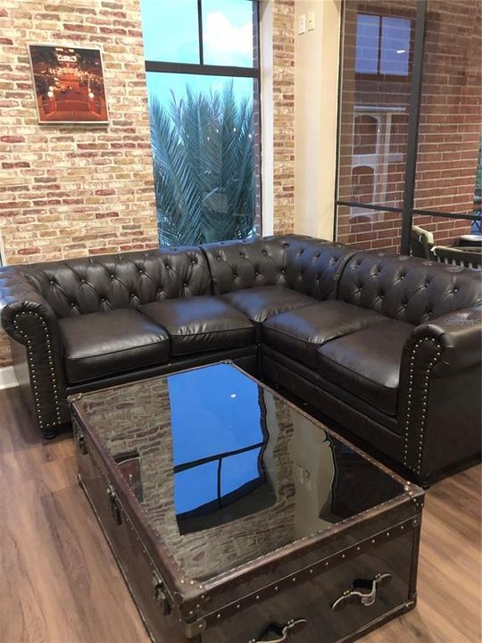 На продажу: $279,000 (2 спален, 2 ванн, 1152 Квадратных фут)