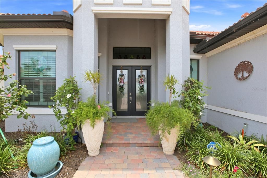 For Sale: $1,350,000 (3 beds, 3 baths, 2779 Square Feet)