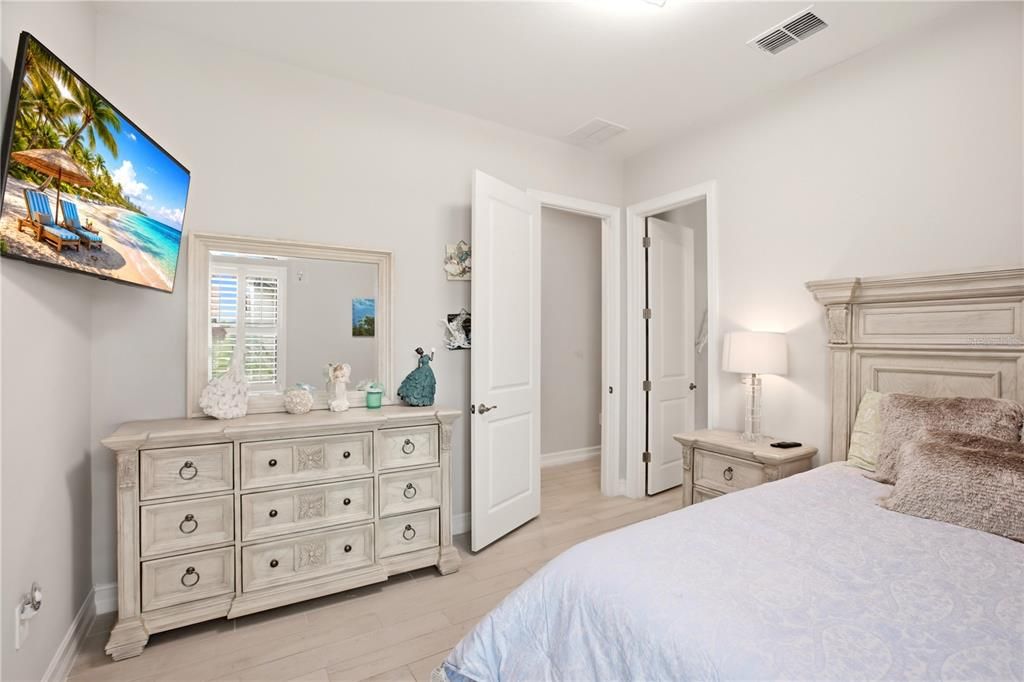 For Sale: $1,350,000 (3 beds, 3 baths, 2779 Square Feet)