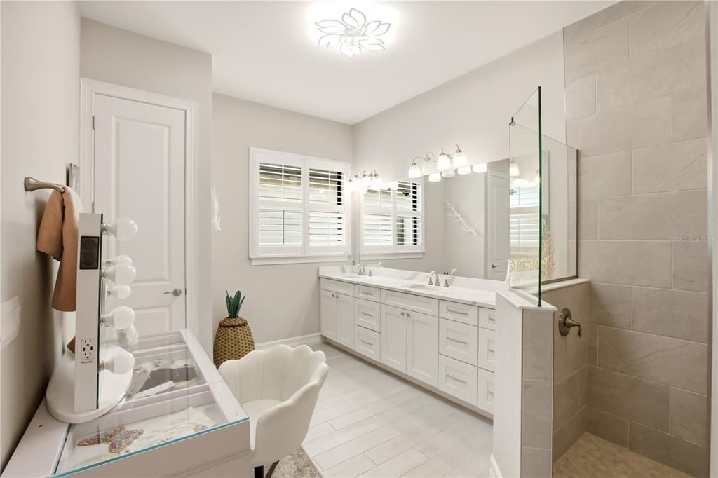 For Sale: $1,350,000 (3 beds, 3 baths, 2779 Square Feet)