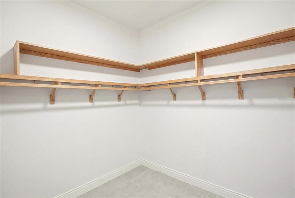 For Sale: $1,350,000 (3 beds, 3 baths, 2779 Square Feet)