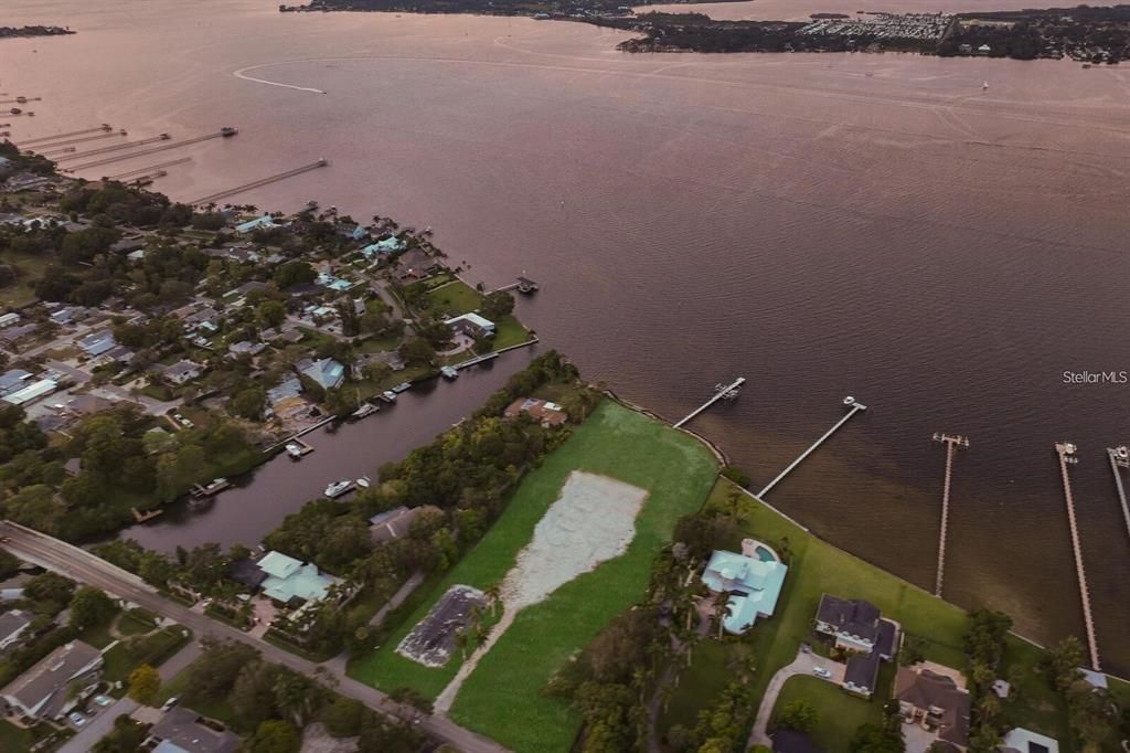 For Sale: $3,250,000 (1.82 acres)