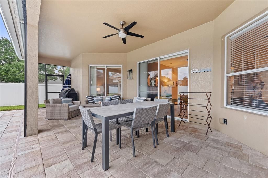 En Venta: $749,999 (4 camas, 3 baños, 2885 Pies cuadrados)