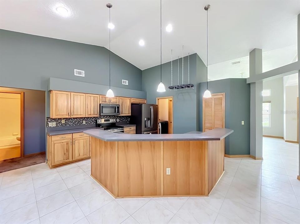 En Venta: $399,900 (3 camas, 2 baños, 1887 Pies cuadrados)