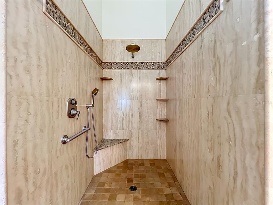 En Venta: $399,900 (3 camas, 2 baños, 1887 Pies cuadrados)