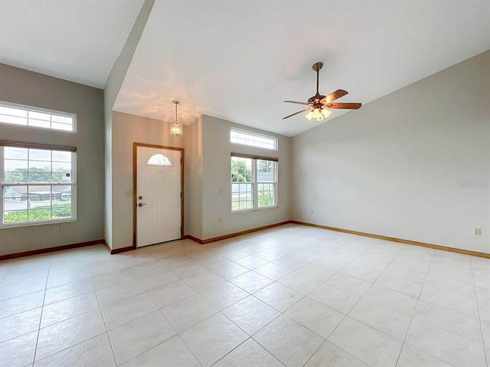 En Venta: $399,900 (3 camas, 2 baños, 1887 Pies cuadrados)