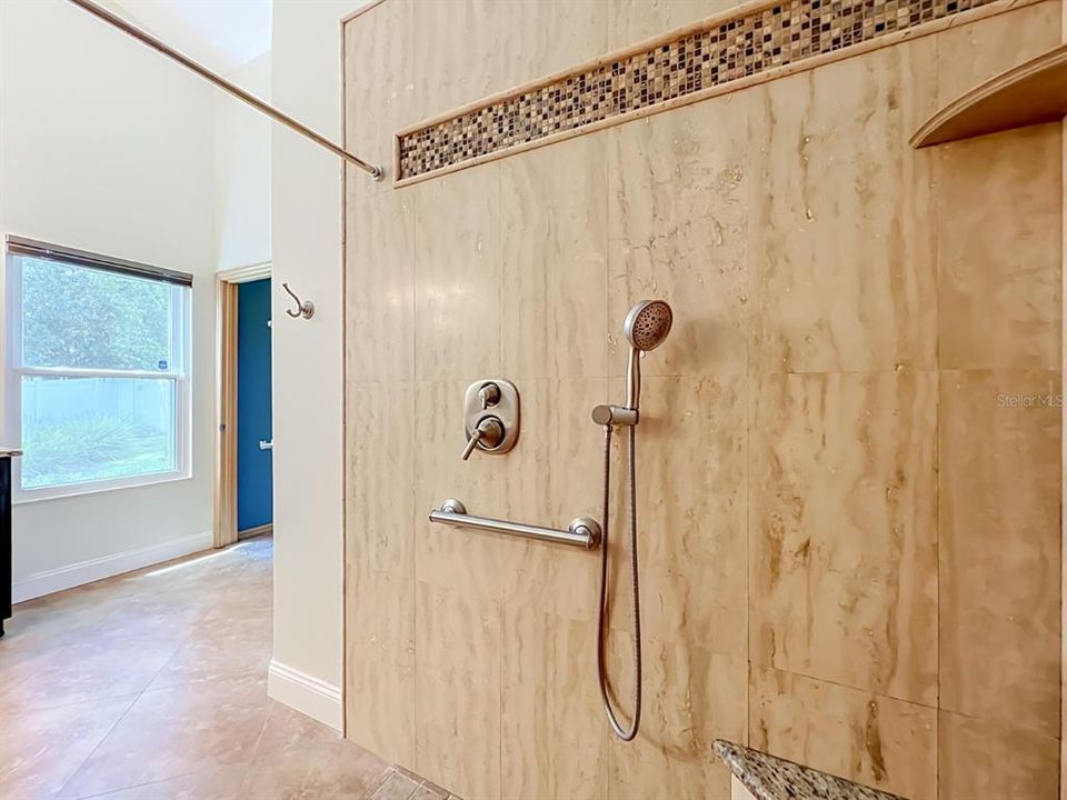 En Venta: $399,900 (3 camas, 2 baños, 1887 Pies cuadrados)