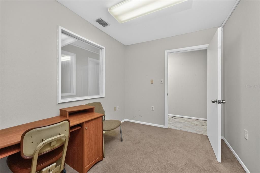 For Sale: $450,000 (0 beds, 0 baths, 2414 Square Feet)