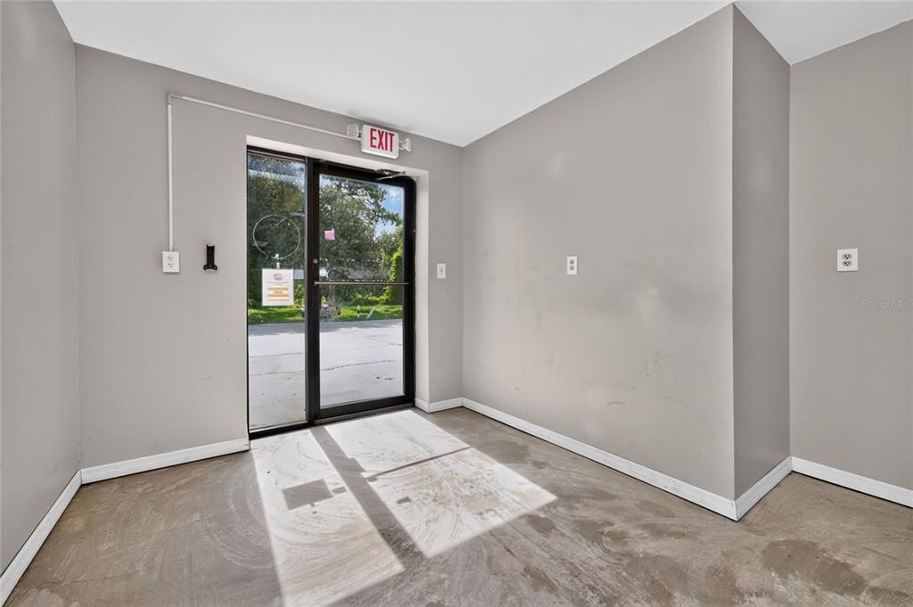 For Sale: $450,000 (0 beds, 0 baths, 2414 Square Feet)