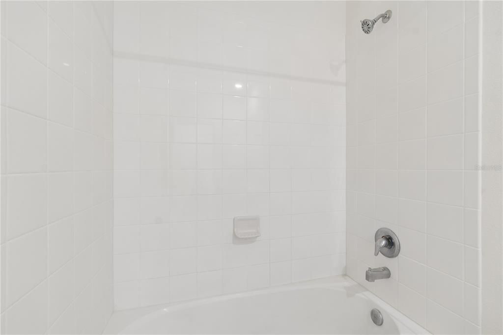 На продажу: $275,000 (3 спален, 2 ванн, 1673 Квадратных фут)