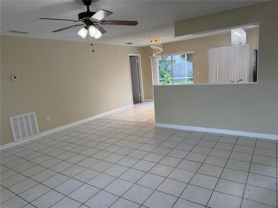 En Venta: $358,000 (3 camas, 2 baños, 1173 Pies cuadrados)