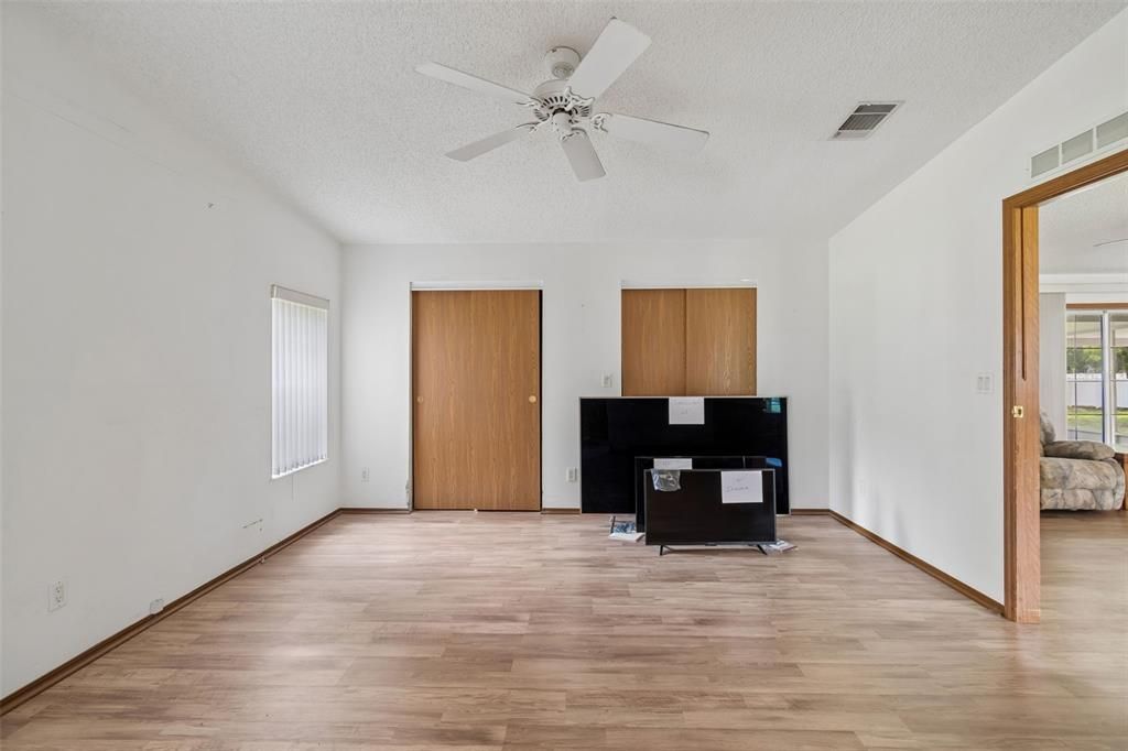 En Venta: $395,000 (3 camas, 2 baños, 1782 Pies cuadrados)