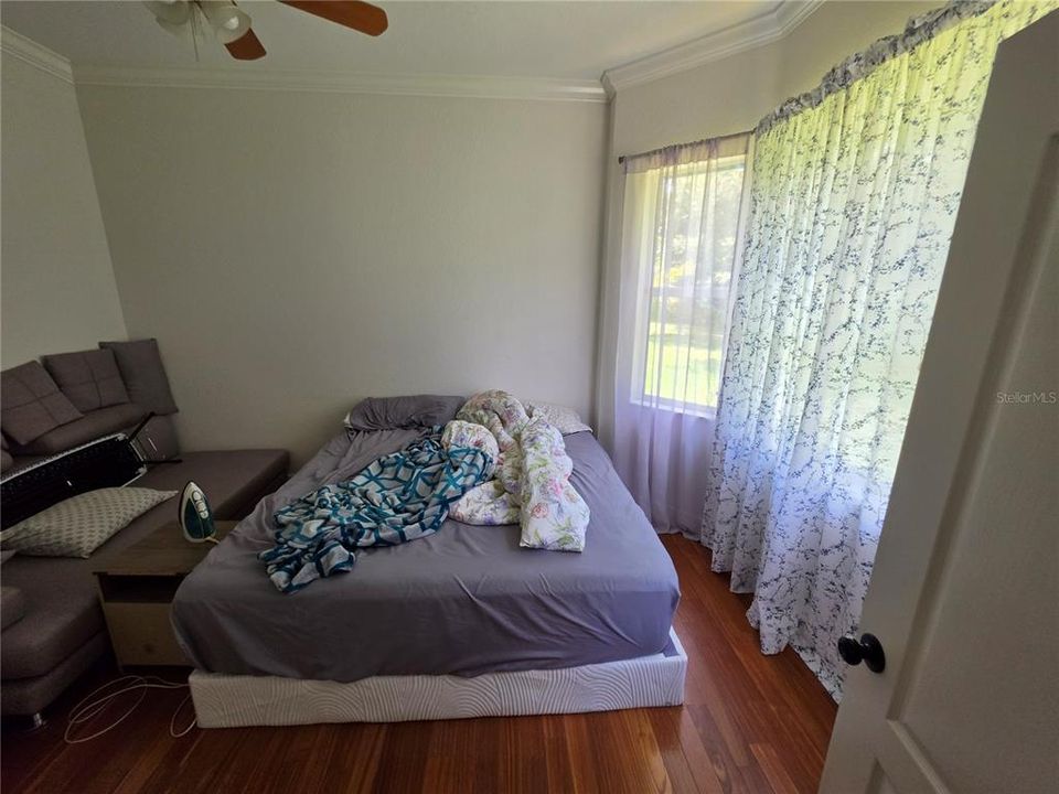 Activo con contrato: $599,900 (6 camas, 4 baños, 3933 Pies cuadrados)