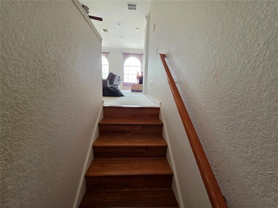 Activo con contrato: $599,900 (6 camas, 4 baños, 3933 Pies cuadrados)
