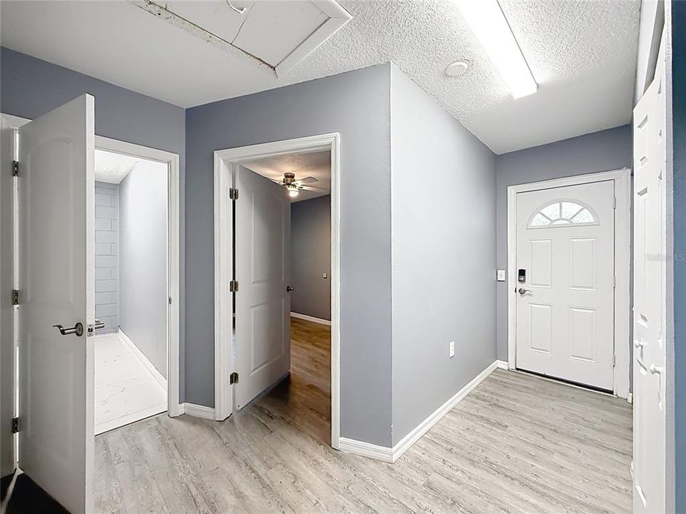 For Sale: $275,000 (3 beds, 2 baths, 1548 Square Feet)
