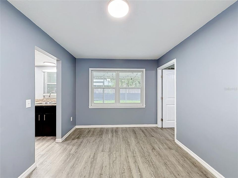 For Sale: $275,000 (3 beds, 2 baths, 1548 Square Feet)