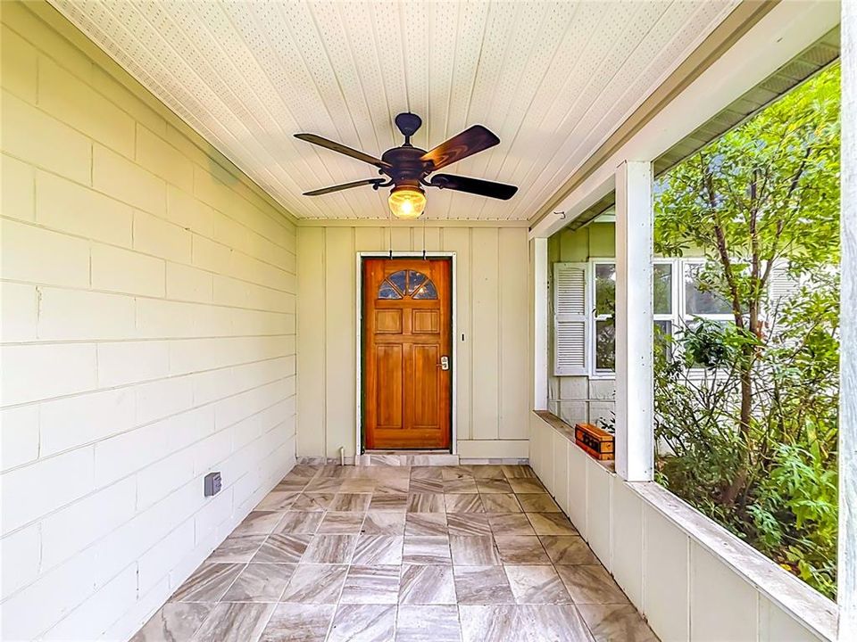 For Sale: $275,000 (3 beds, 2 baths, 1548 Square Feet)
