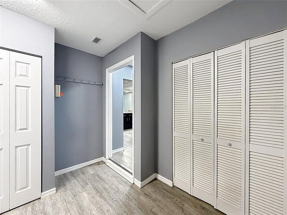 For Sale: $275,000 (3 beds, 2 baths, 1548 Square Feet)