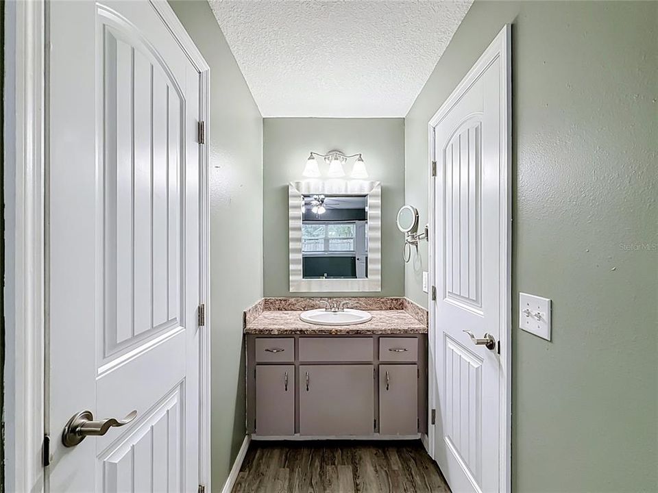 For Sale: $275,000 (3 beds, 2 baths, 1548 Square Feet)