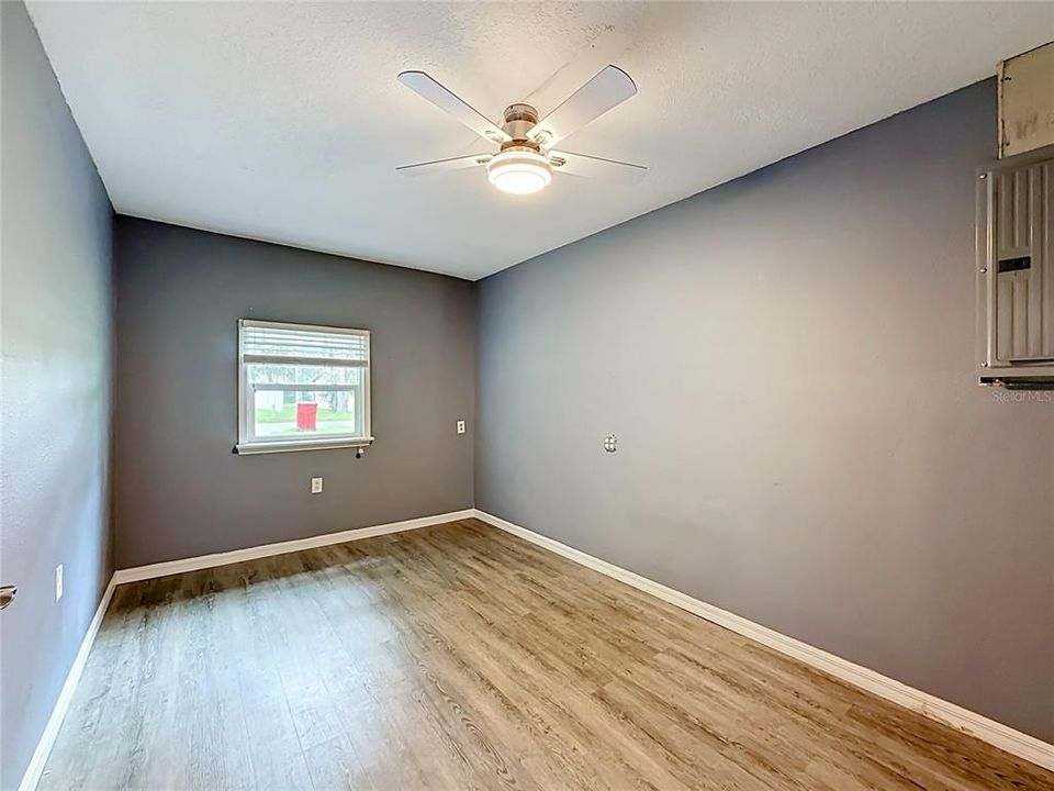 For Sale: $275,000 (3 beds, 2 baths, 1548 Square Feet)