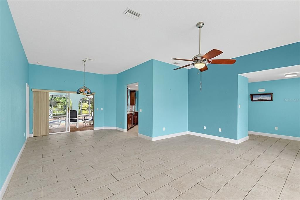 For Sale: $485,000 (3 beds, 2 baths, 2231 Square Feet)