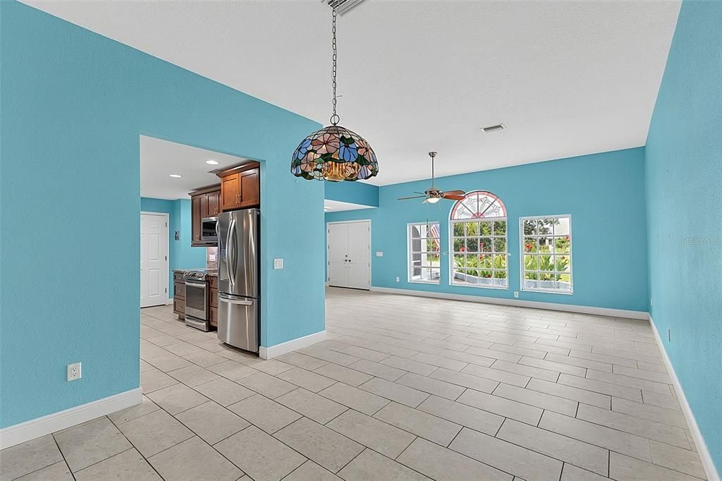For Sale: $485,000 (3 beds, 2 baths, 2231 Square Feet)