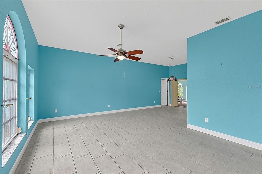 For Sale: $485,000 (3 beds, 2 baths, 2231 Square Feet)
