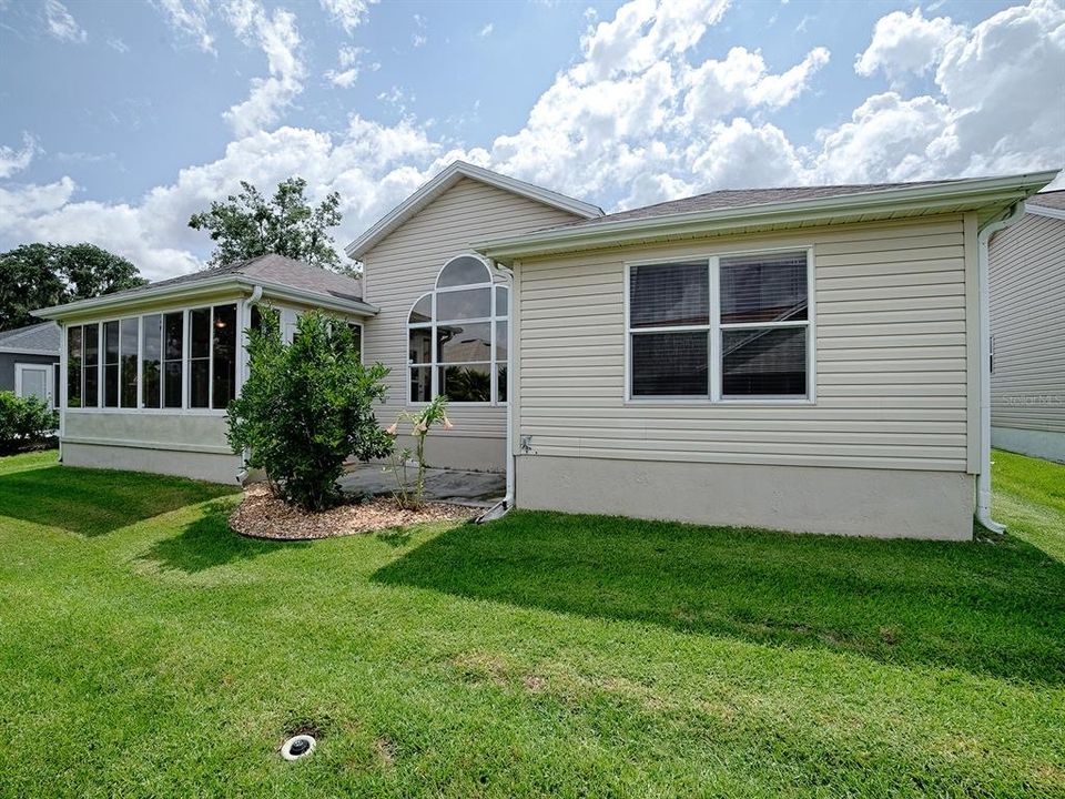For Sale: $365,000 (3 beds, 2 baths, 1647 Square Feet)