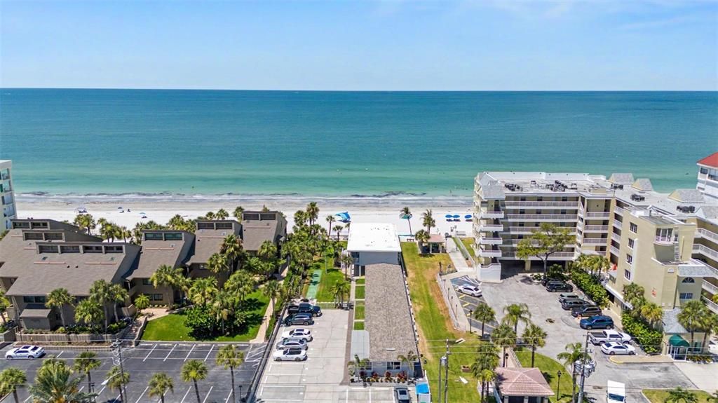 For Rent: $1,900 (1 beds, 1 baths, 410 Square Feet)
