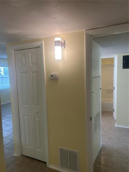 В аренду: $1,395 (2 спален, 1 ванн, 850 Квадратных фут)